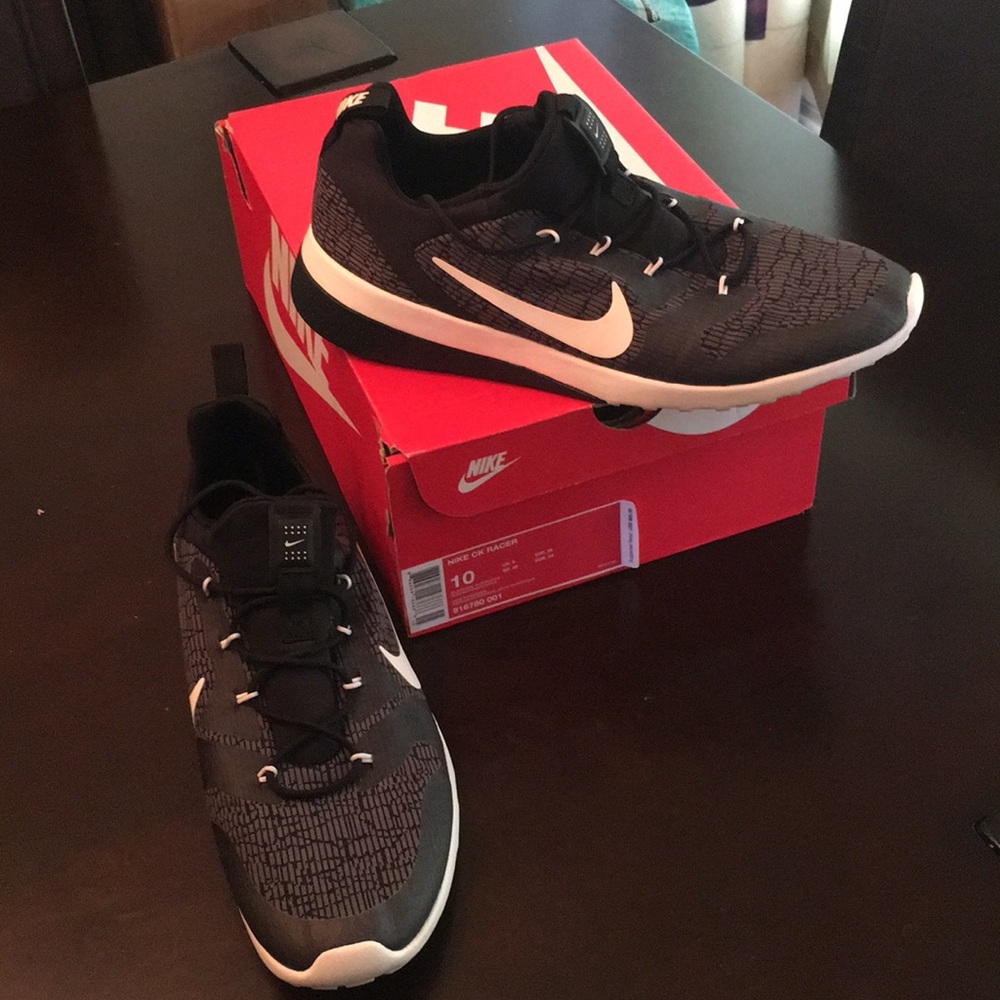 Men’s Nike CK Racer